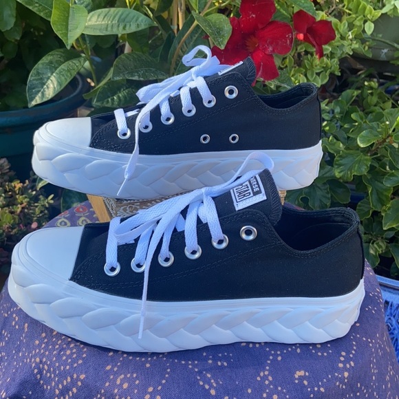 New CTAS OX Cable Lift / Platform Black & White Converse Sneakers - Picture 2 of 15